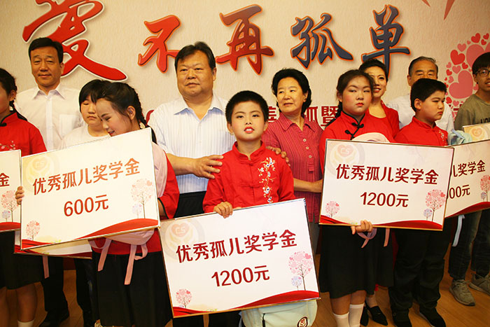 1-1Z6111P4400-L.jpg 1-1Z6111P4400-L.jpg